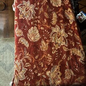 Floral Patterned Throw Blanket
